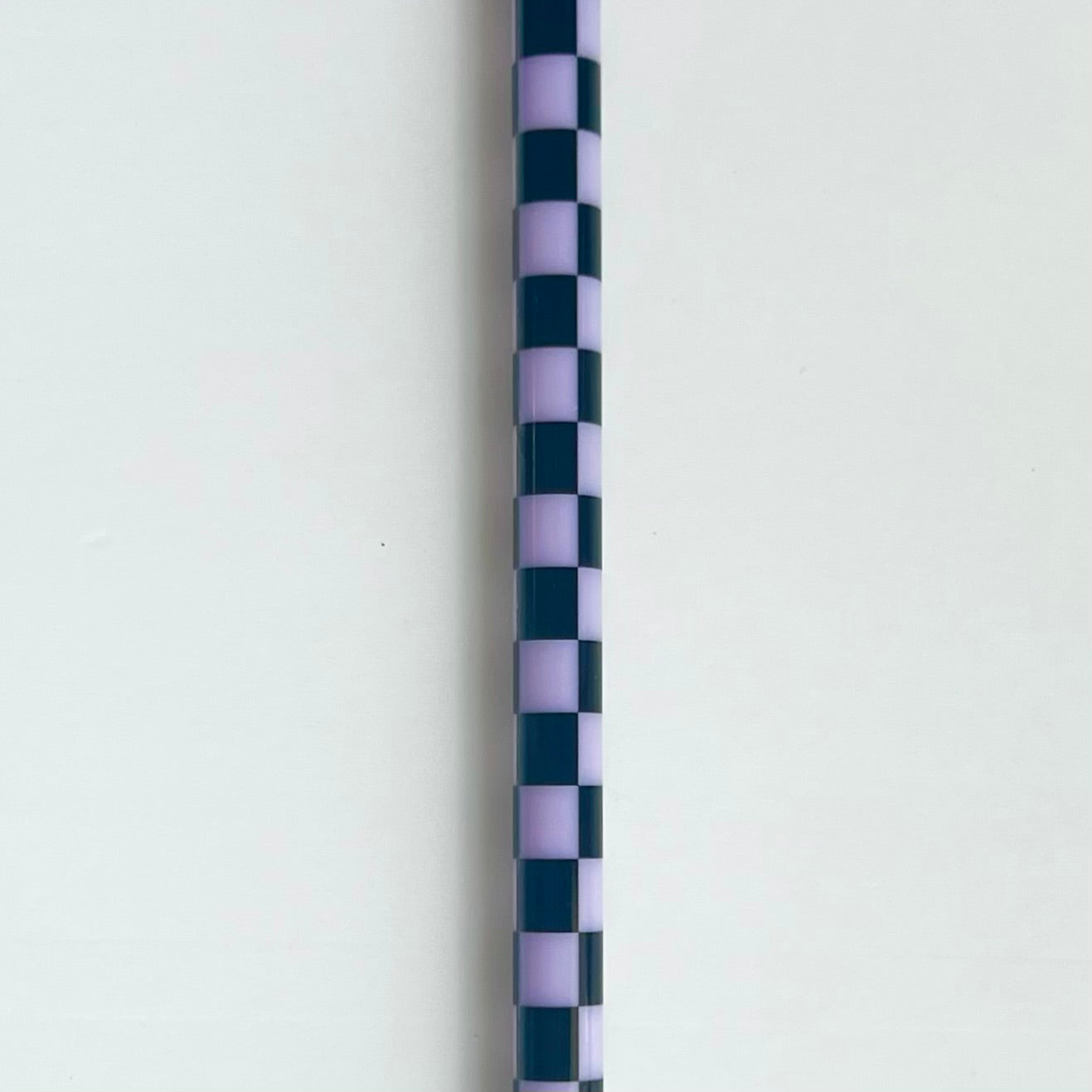9” Purple Checkered Straw (fits 16oz)