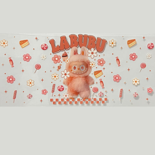 735
