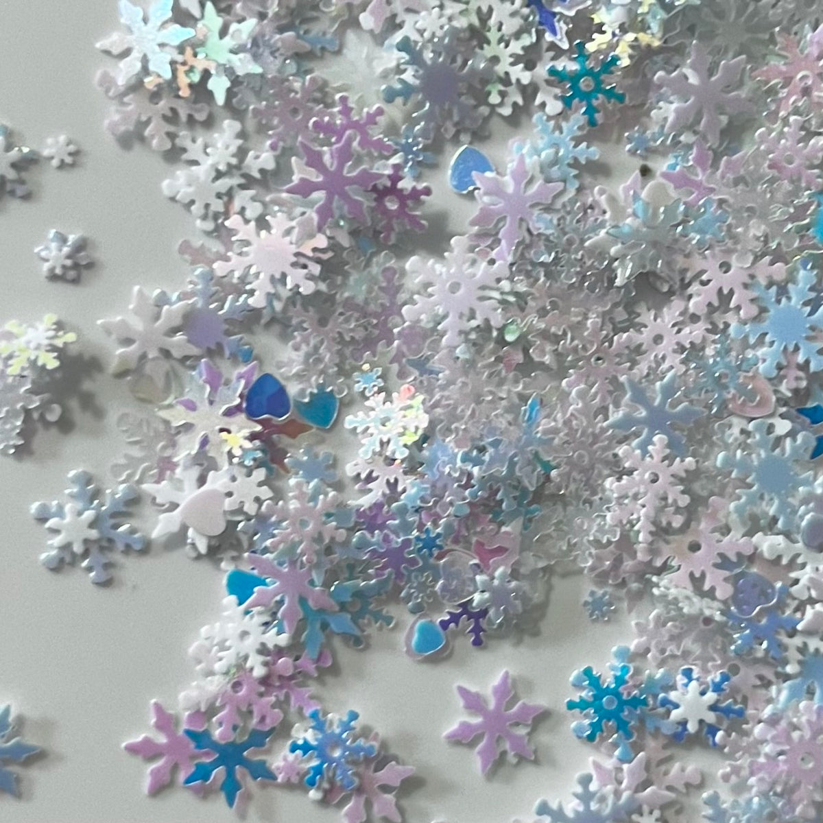 White Shifty Snowflakes Mix